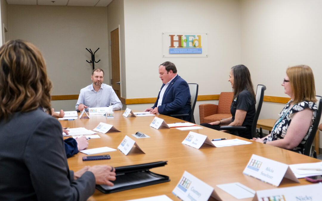 Virginia First Gentleman Visits Higher Ed Center to Learn About Regional STEM Initiatives